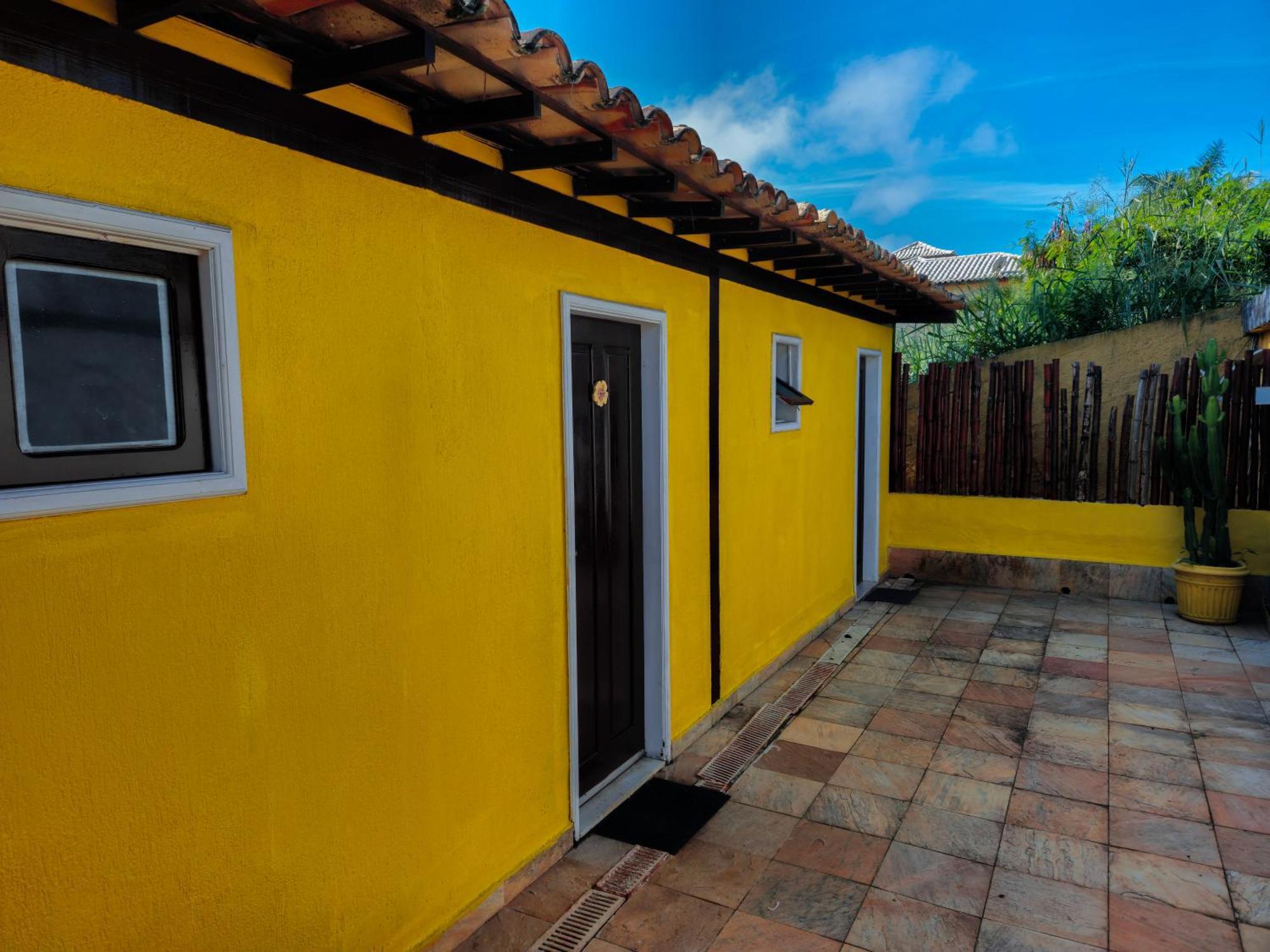 Bella Vista Ocean View Hotel Armacao dos Buzios Exterior photo The yellow house